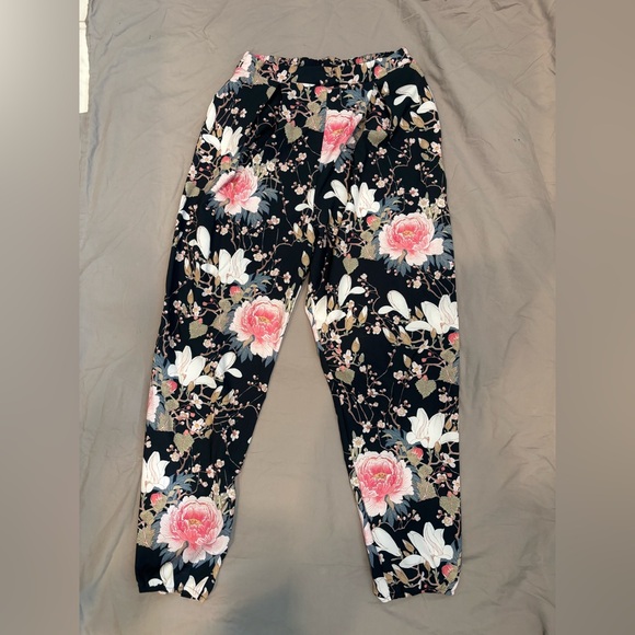 Blackmilk Pants - Blackmilk Koson Flowers Lounge Pants